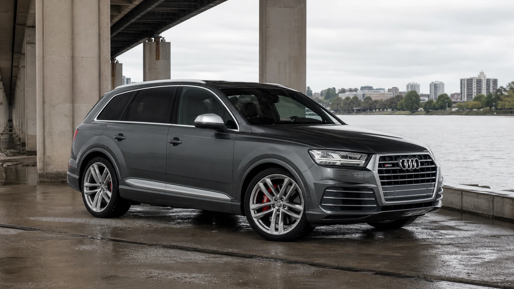 Gray Audi SQ7 for Cedar Performance ECU tuning